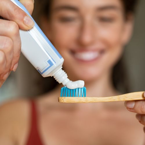 Chọn Loại Xi Hoặc Kem Đánh Bóng Phù Hợp